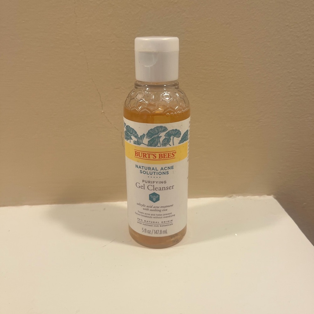 Burt's Bees Natural Acne Solutions Gel Cleanser